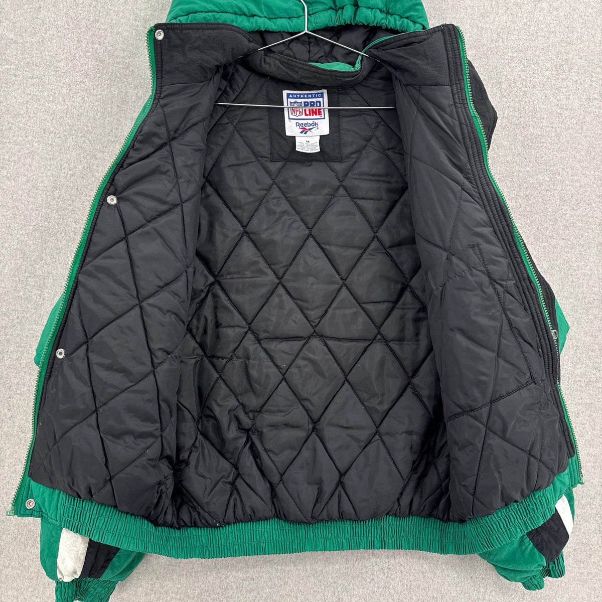 Vintage 90 New York Jets NFL Puffer Bomber Jacket - M