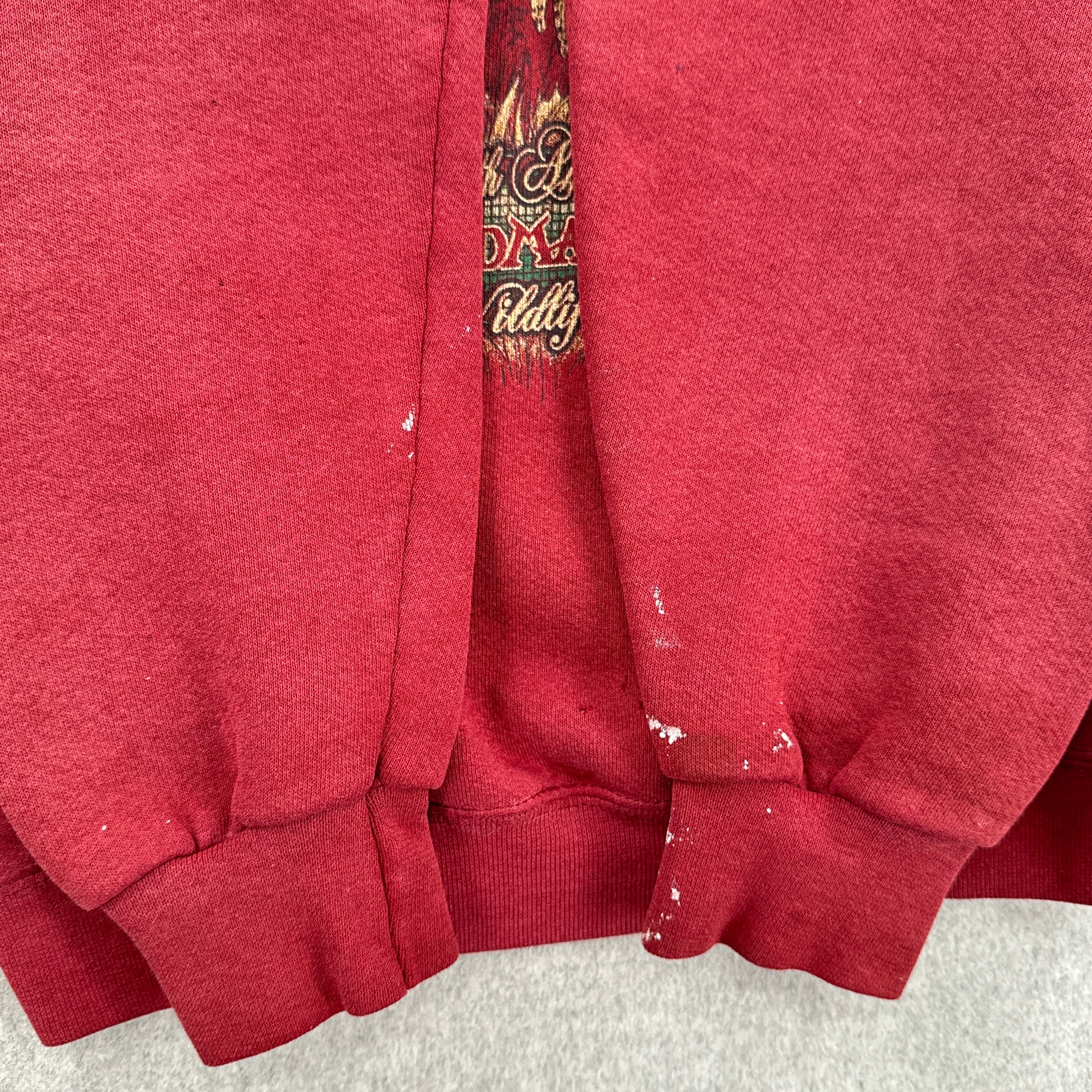 sleeves showing white paint spots