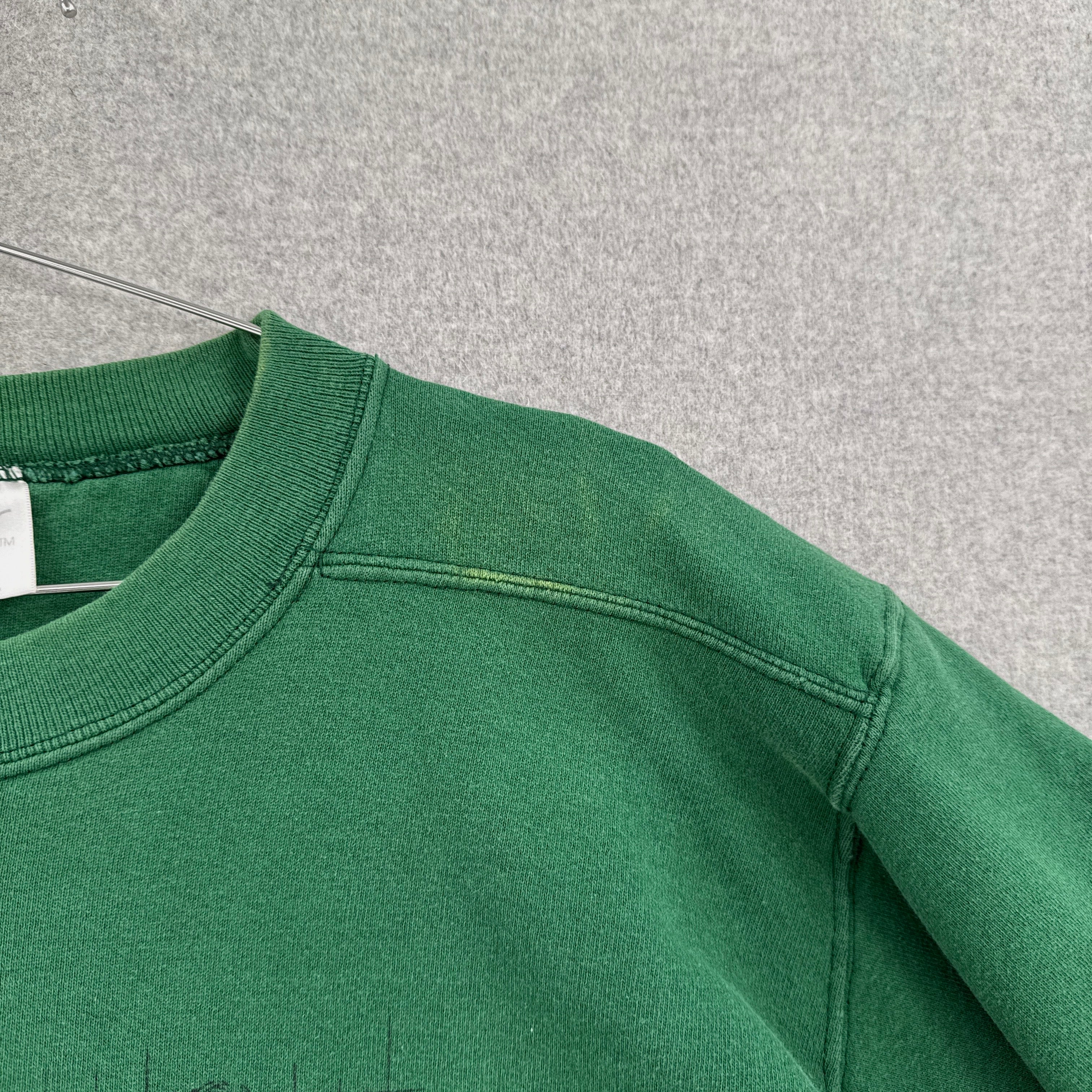 Vintage 1998 Taz Tasmanian Devil Cartoon Crewneck Sweatshirt