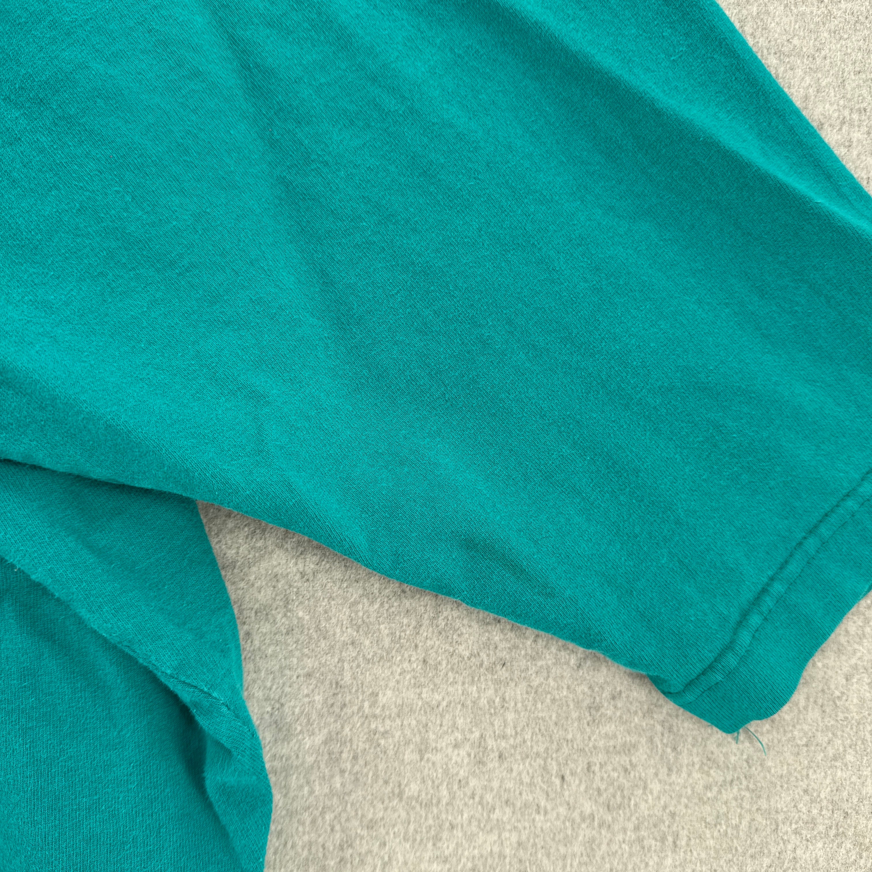 Vintage 90s Gold's Gym Athletic Thin Crewneck Long Sleeve Sweatshirt Shirt
