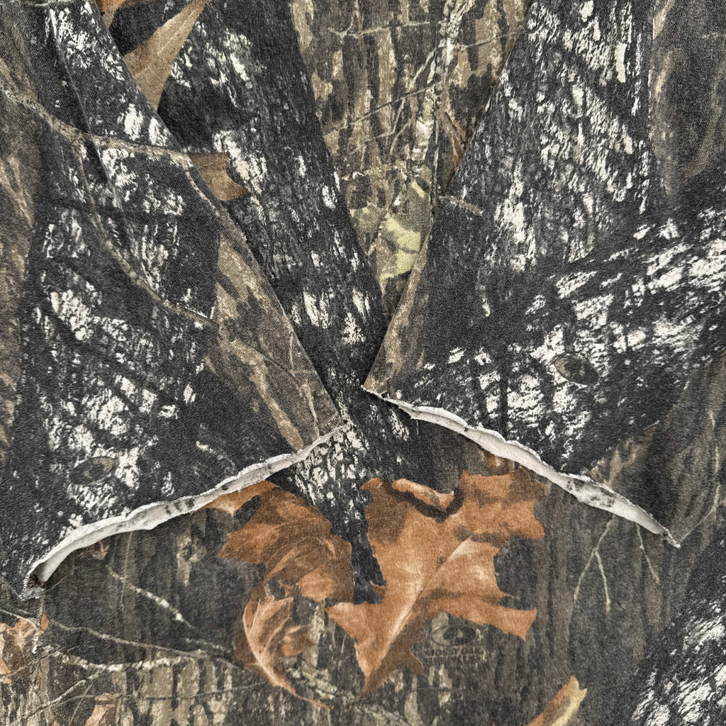 Vintage 90s Mossy Oak Camo Camouflage Cropped Long Sleeve Shirt