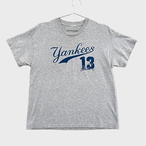 Vintage '04 New York Yankees MLB Graphic Tee - M/L