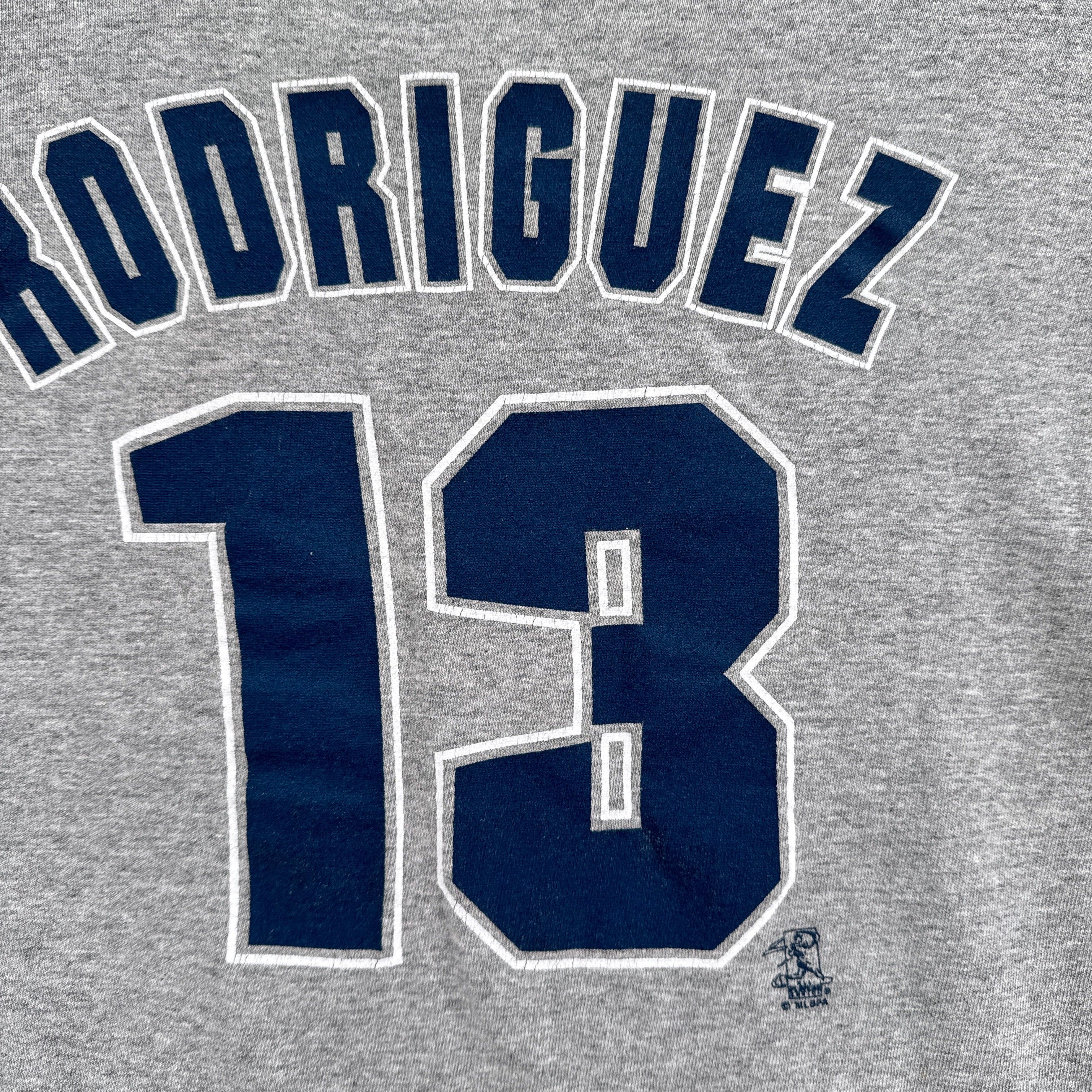 Vintage '04 New York Yankees MLB Graphic Tee - M/L