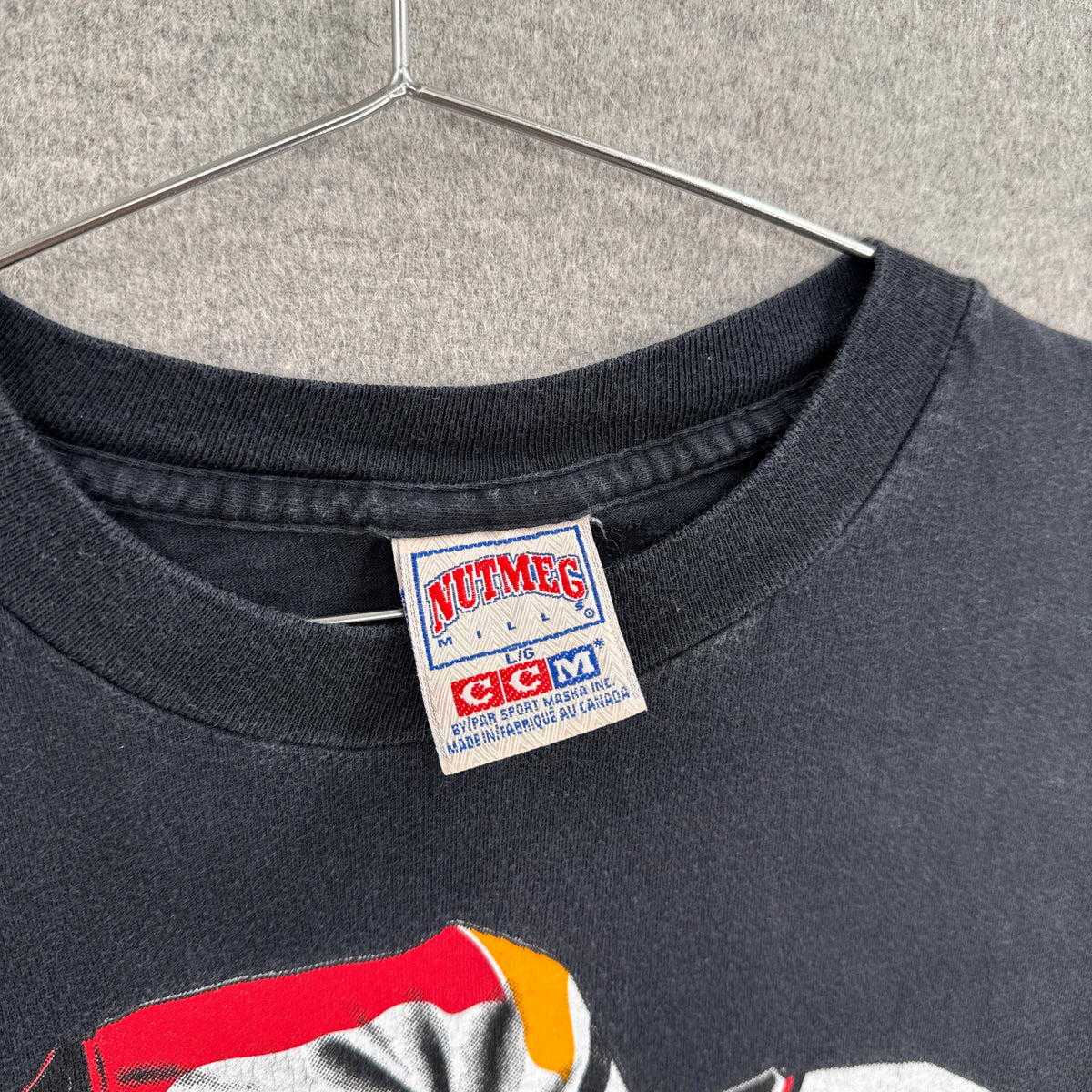 Vintage 1994 Calgary Flames NHL Nutmeg Graphic Tee