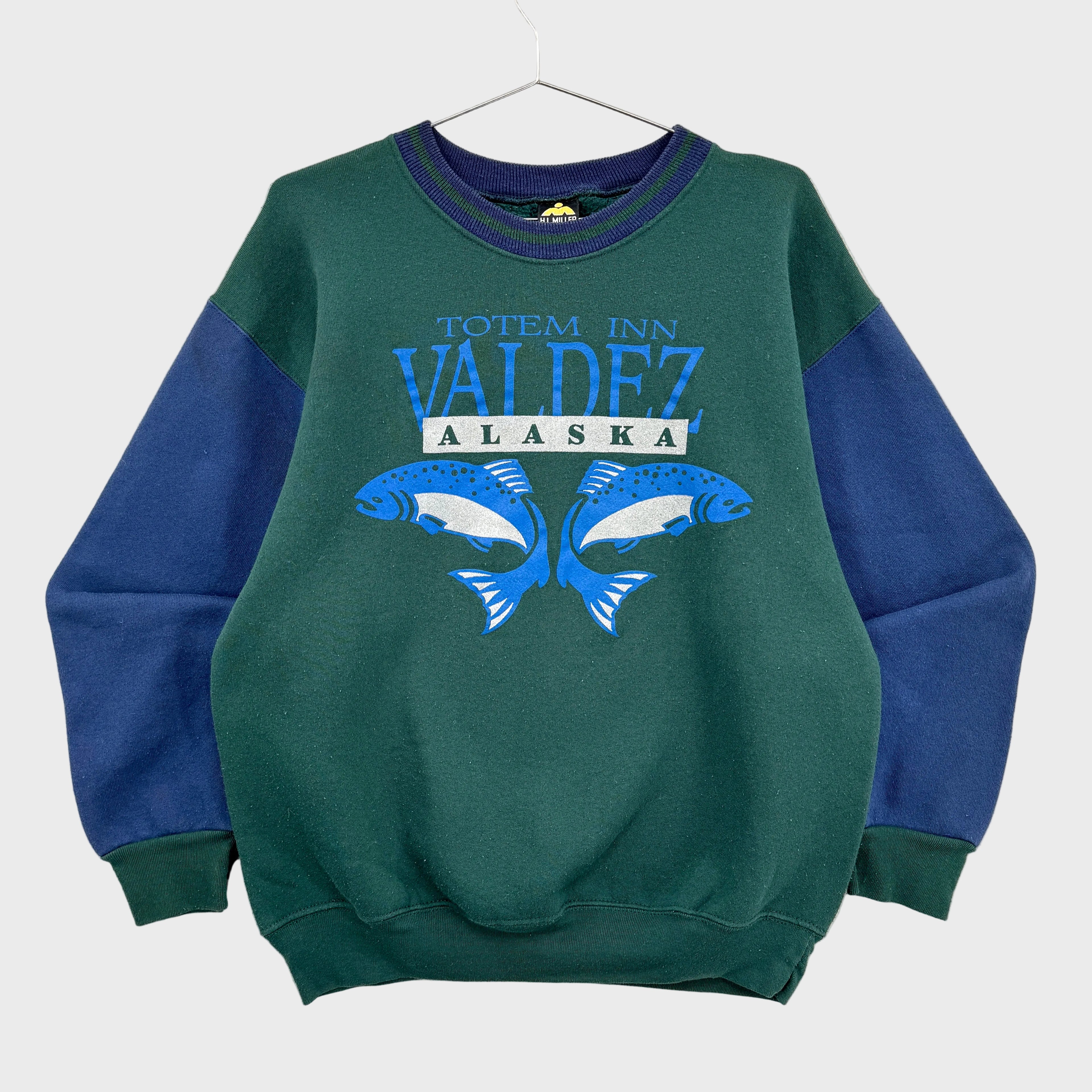Vintage 90s Alaska Totem Inn Valdez Crewneck Sweatshirt, blue and green with 2 fish on it