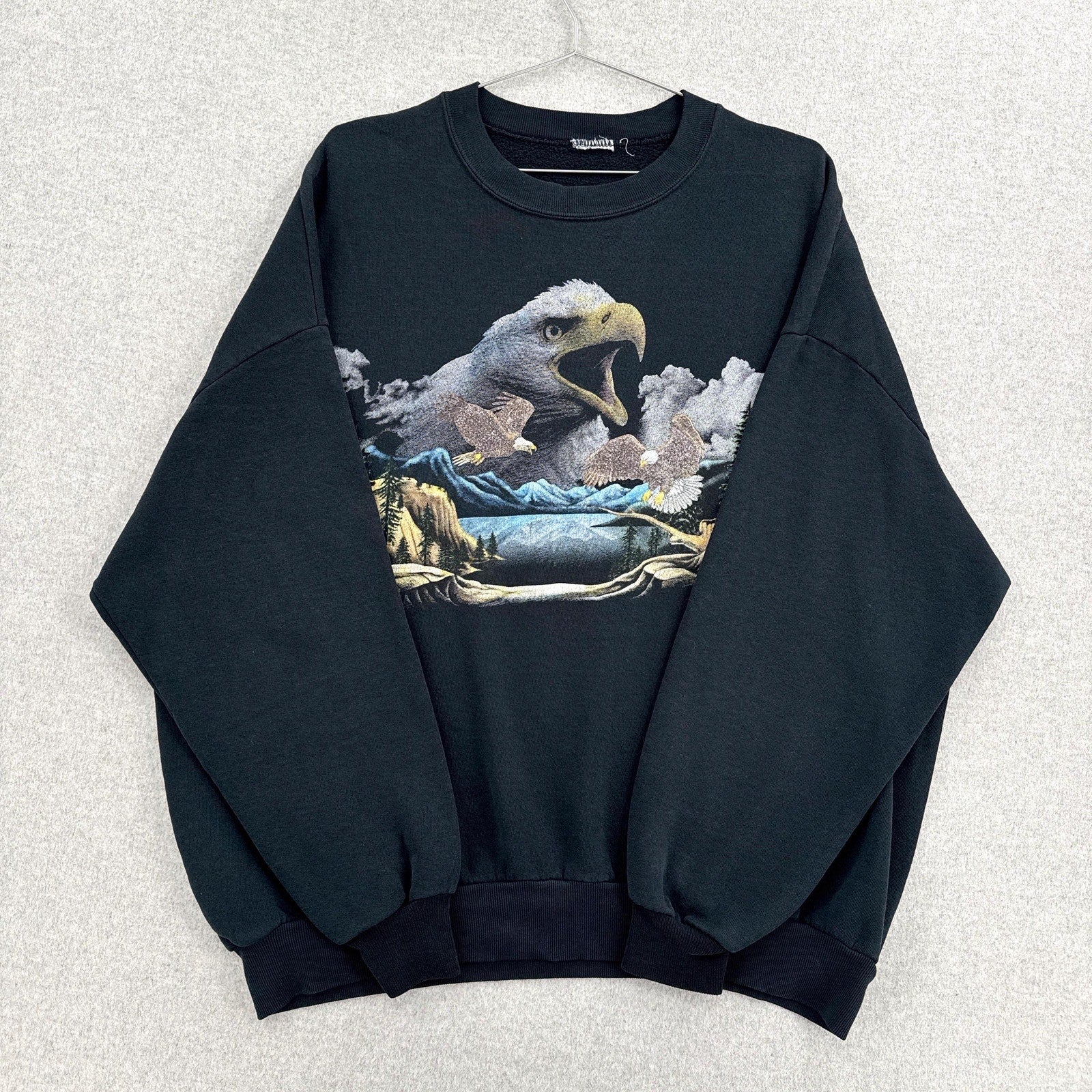 Vintage 90s Bald Eagle Bird Wildlife Nature Crewneck Sweatshirt