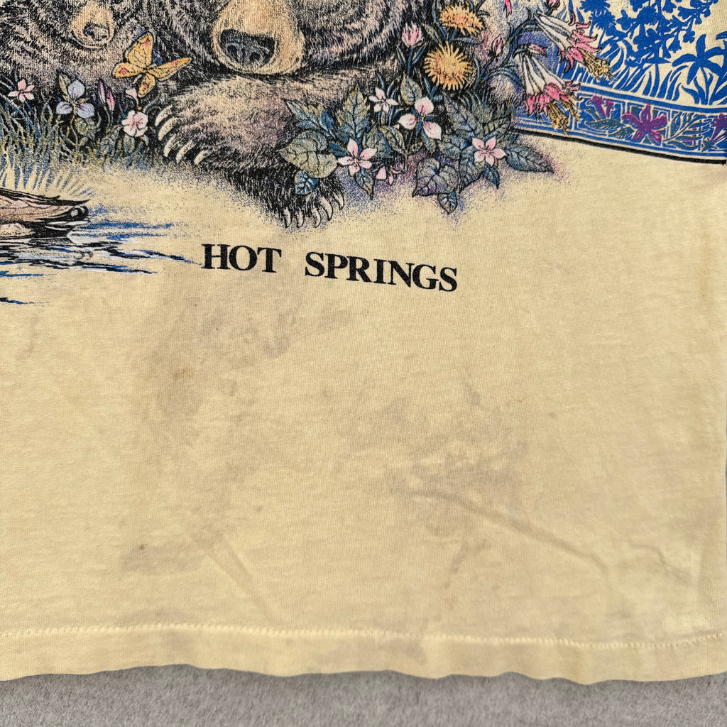 Vintage 90s Bears Nature Hot Springs Graphic Tee 