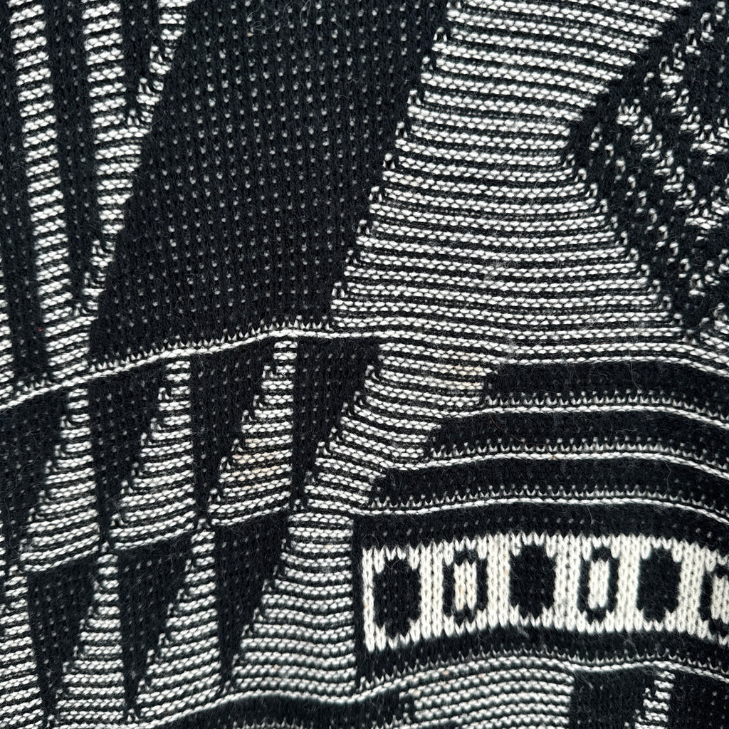 Vintage 90s Geometric Pattern Knitted Sweater - M/L