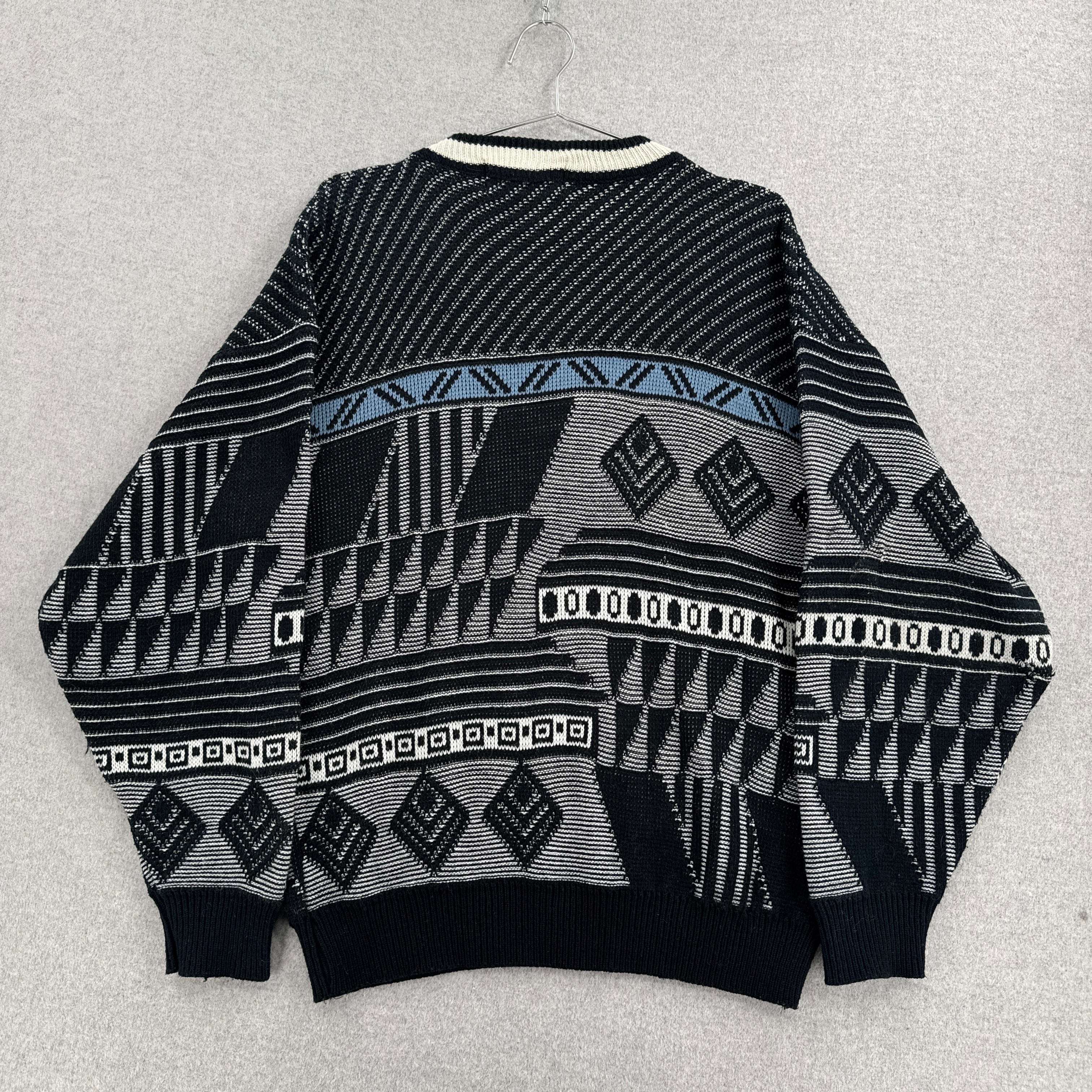 Vintage 90s Geometric Pattern Knitted Sweater - M/L