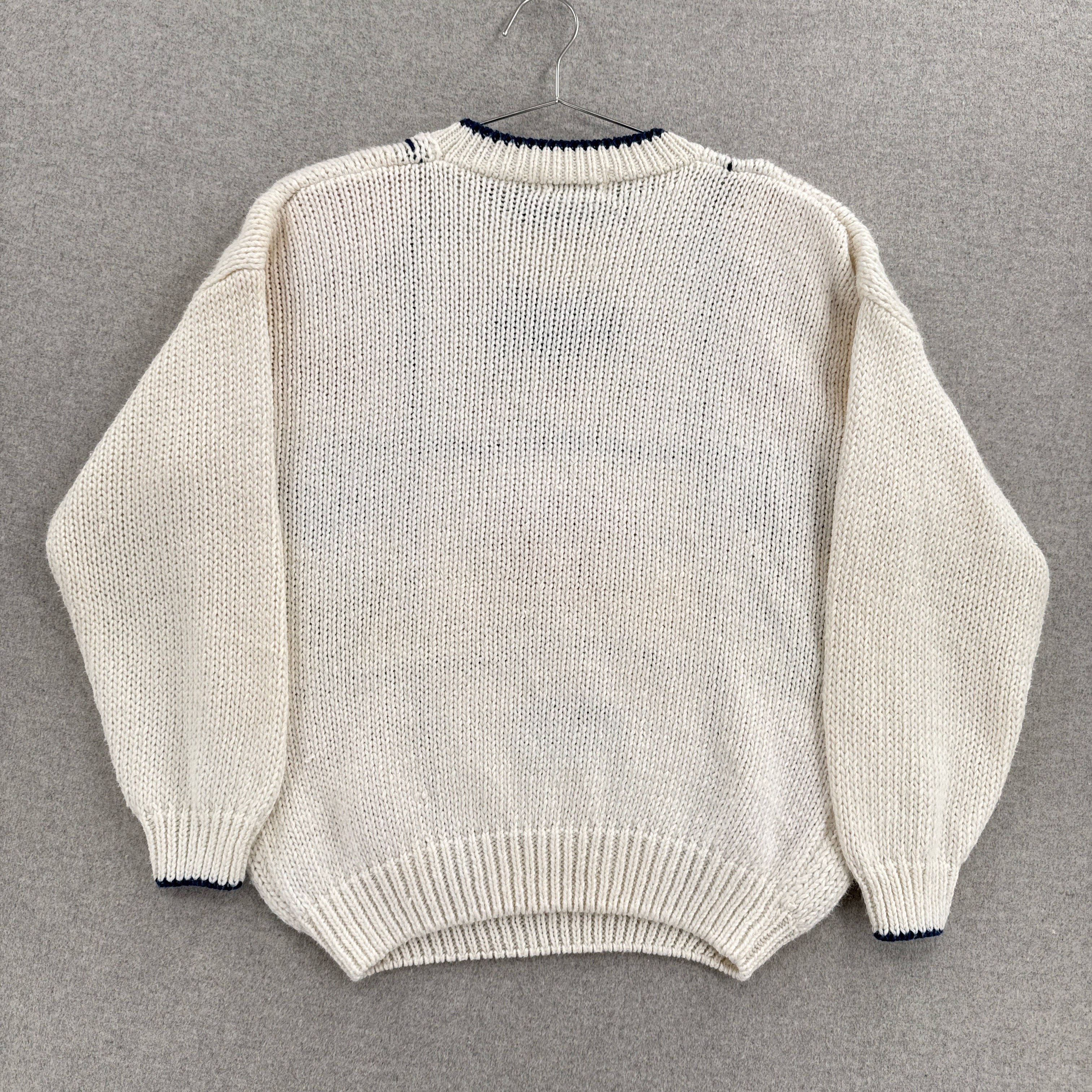 Vintage 90s Hearts Flowers Embroidered Knitted Sweater