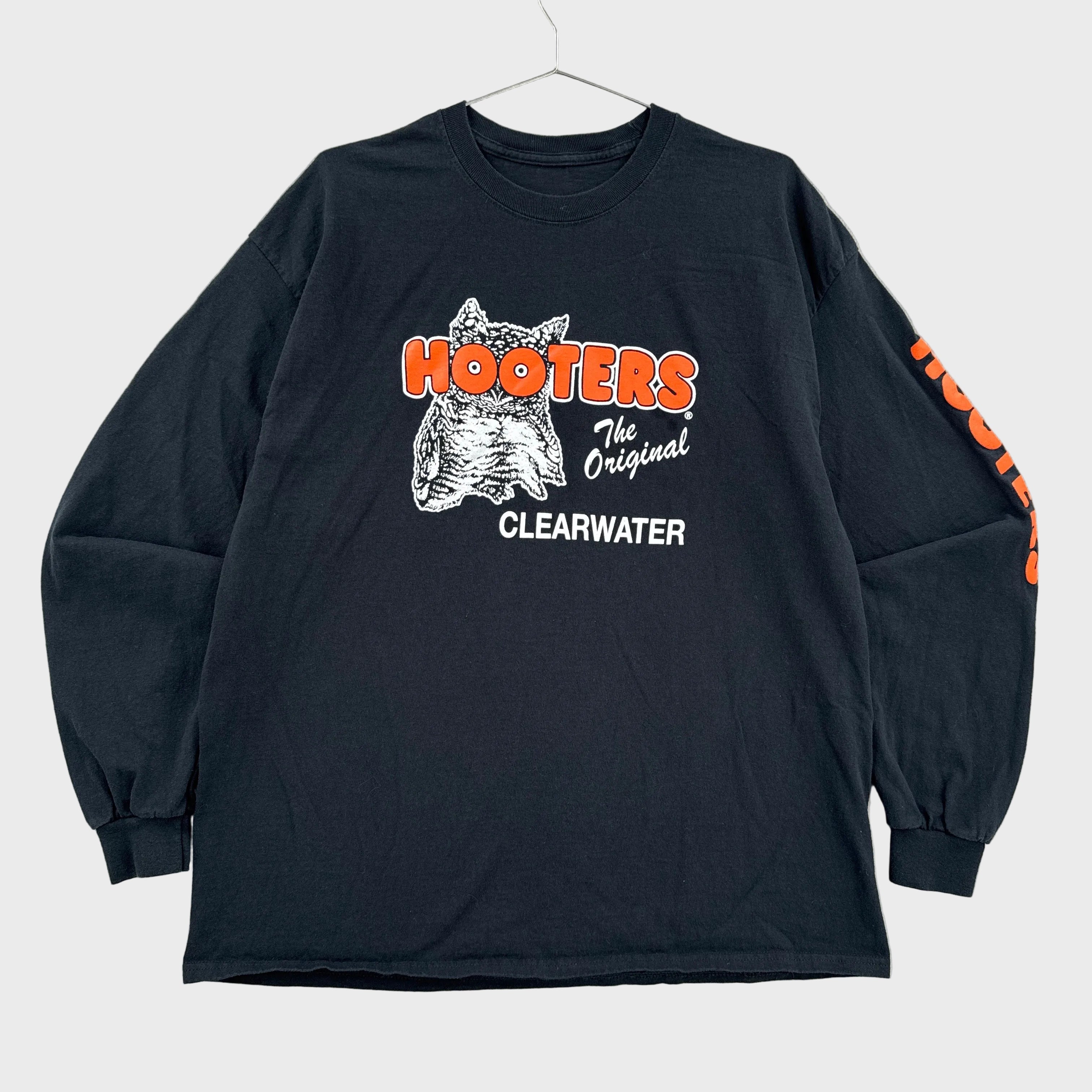 Vintage 90s Hooters Clearwater Long Sleeve Tee 