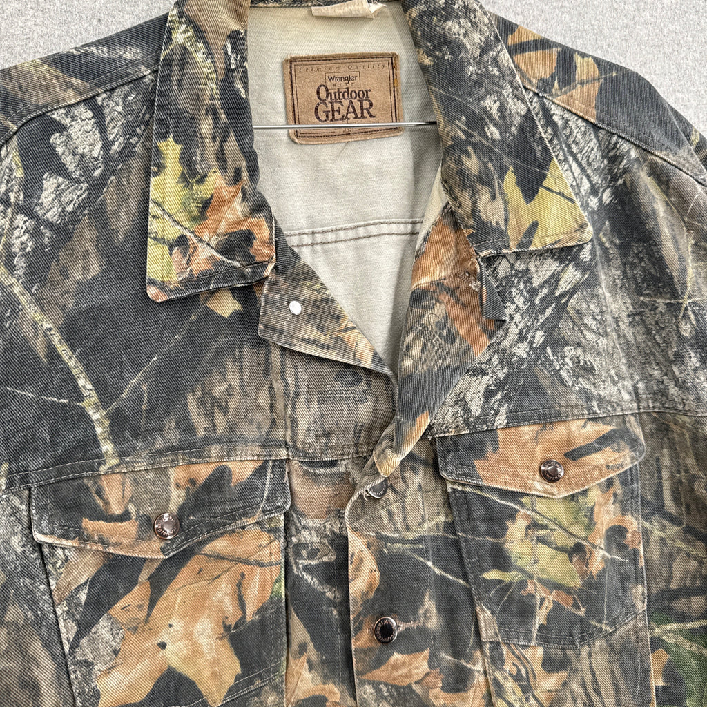 Vintage 90s Mossy Oak Camouflage Denim Button Jacket