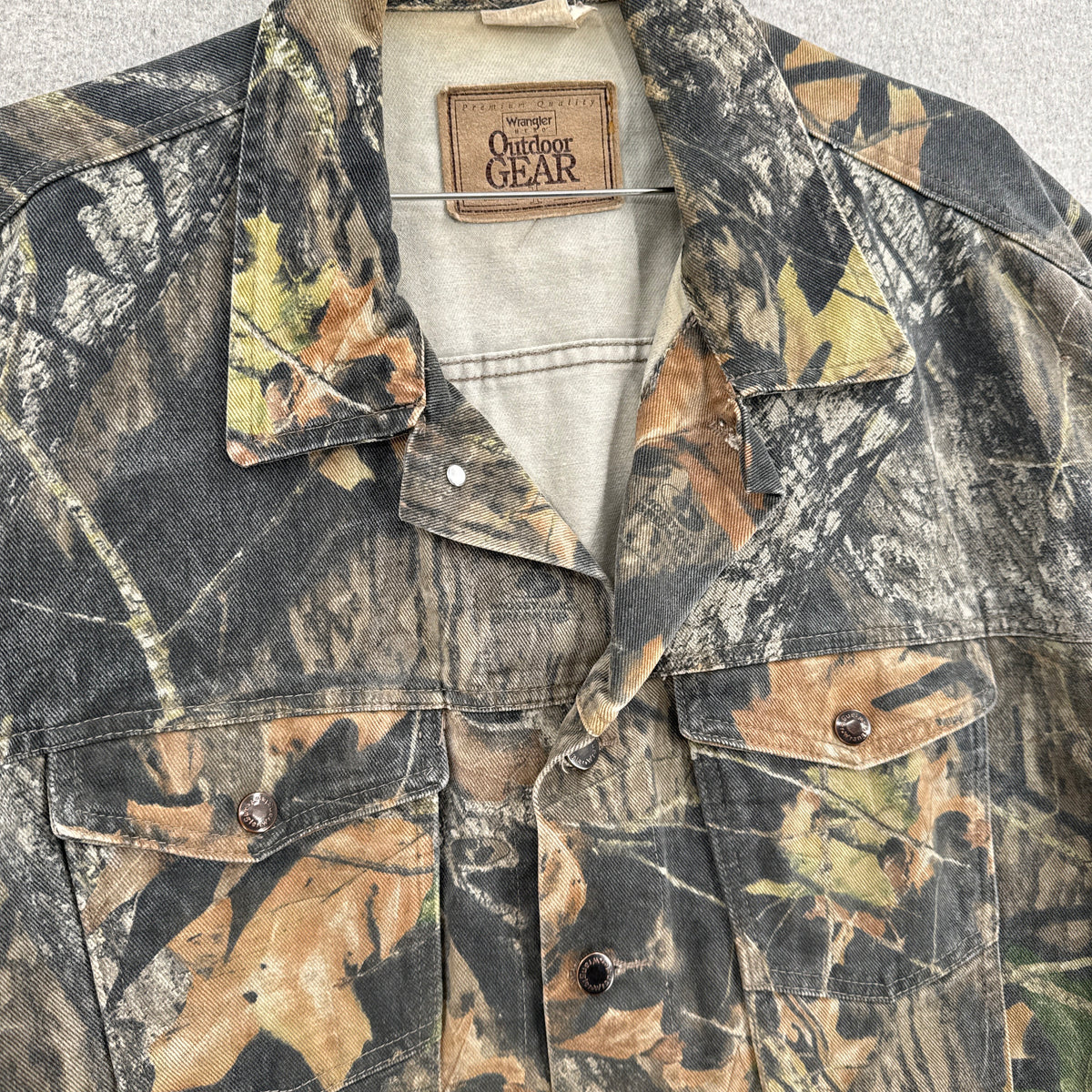 Vintage 90s Mossy Oak Camouflage Denim Button Jacket