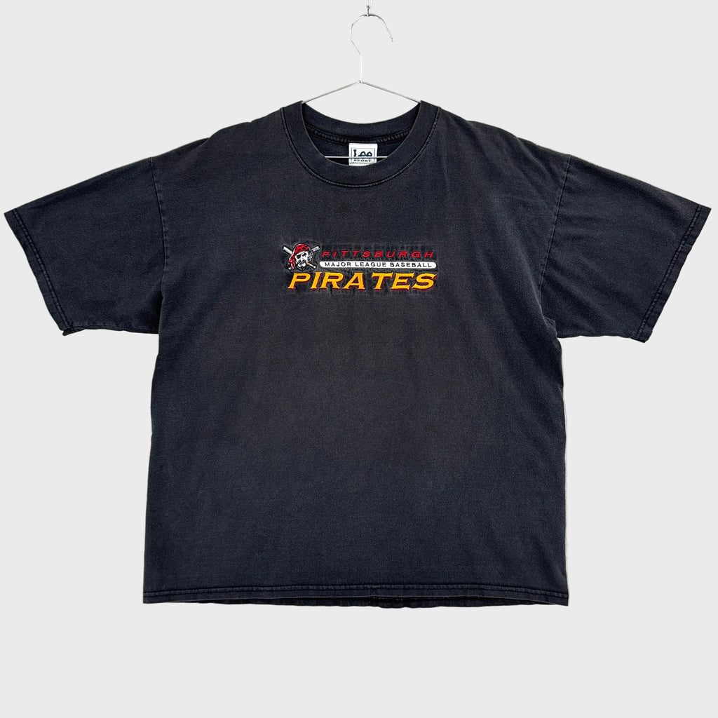 Vintage 90s Pittsburgh Pirates MLB Baseball Graphic Tee - XL