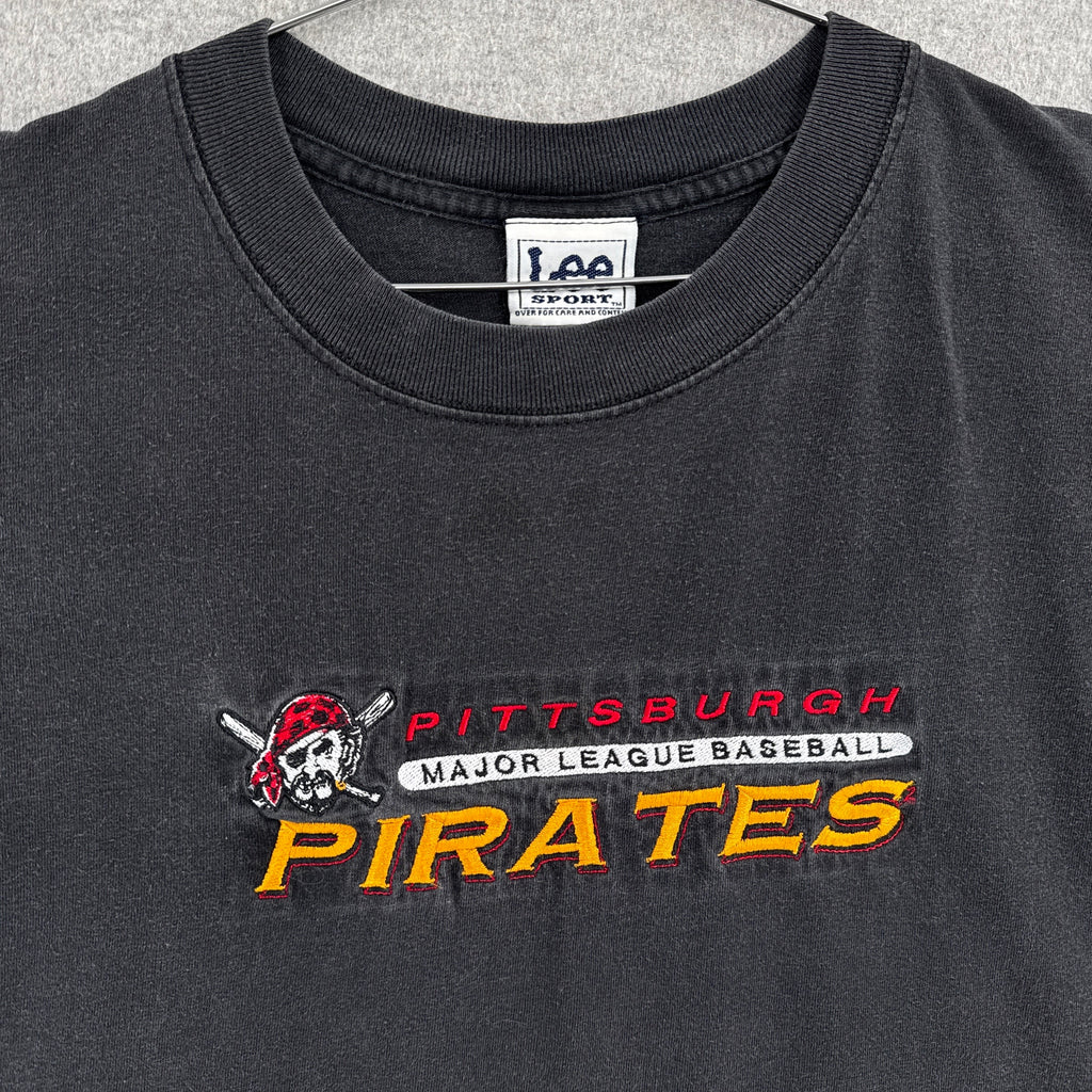 Vintage 90s Pittsburgh Pirates MLB Baseball Graphic Tee - XL