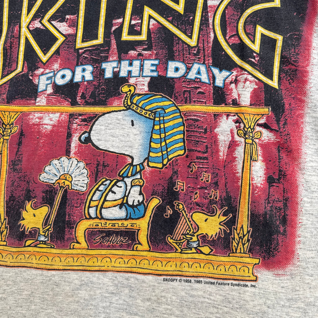 Vintage 90s Snoopy King Egyptian Cartoon Graphic Tee