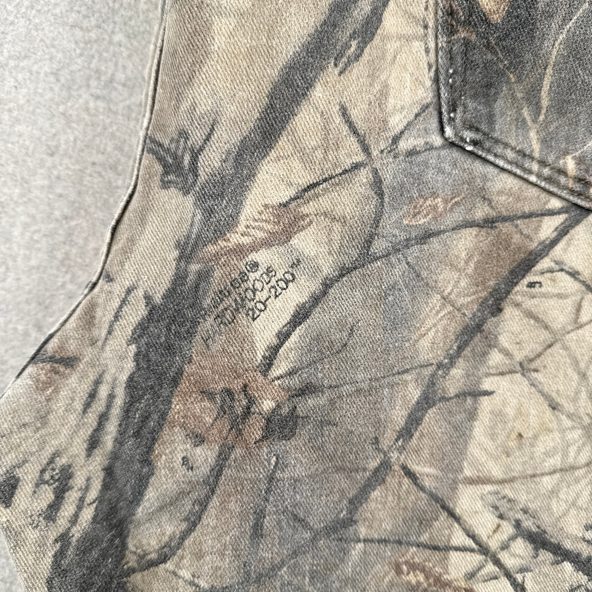 Vintage 90s Wrangler Realtree Hardwoods Camo Denim Pants - W40