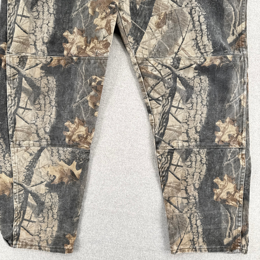 Vintage 90s Wrangler Realtree Hardwoods Camo Denim Pants - W40