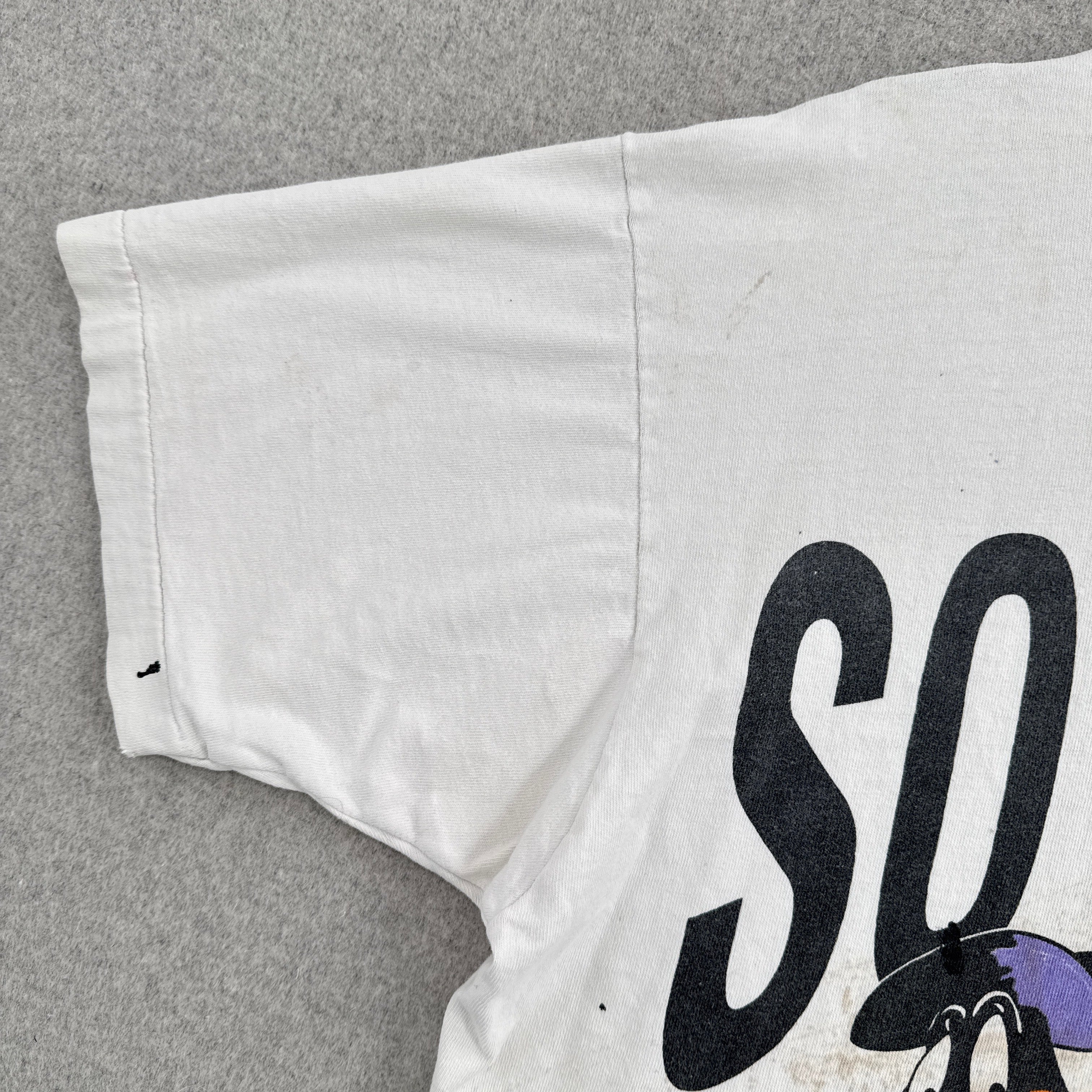 Vintage '93 Looney Tunes Cartoon Graphic Tee