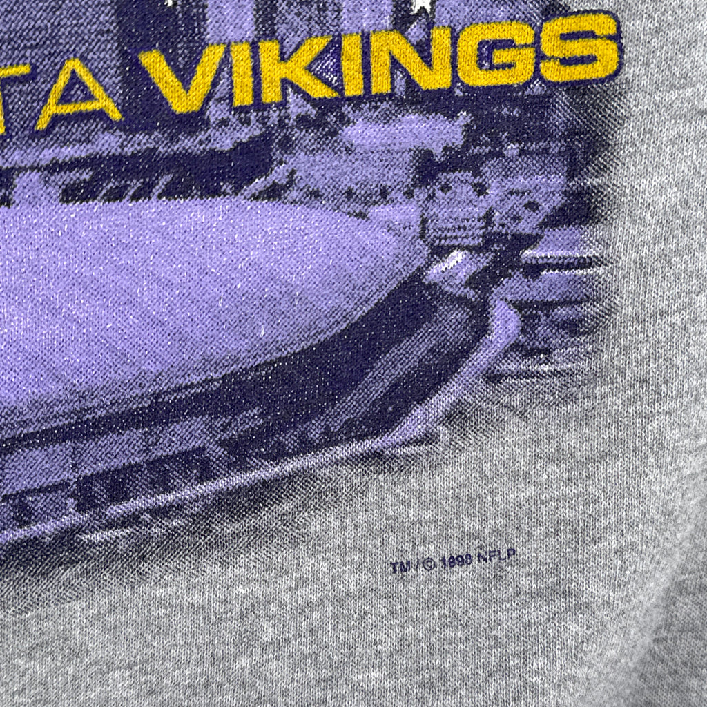 Vintage '98 Minnesota Vikings NFL Crewneck Sweatshirt