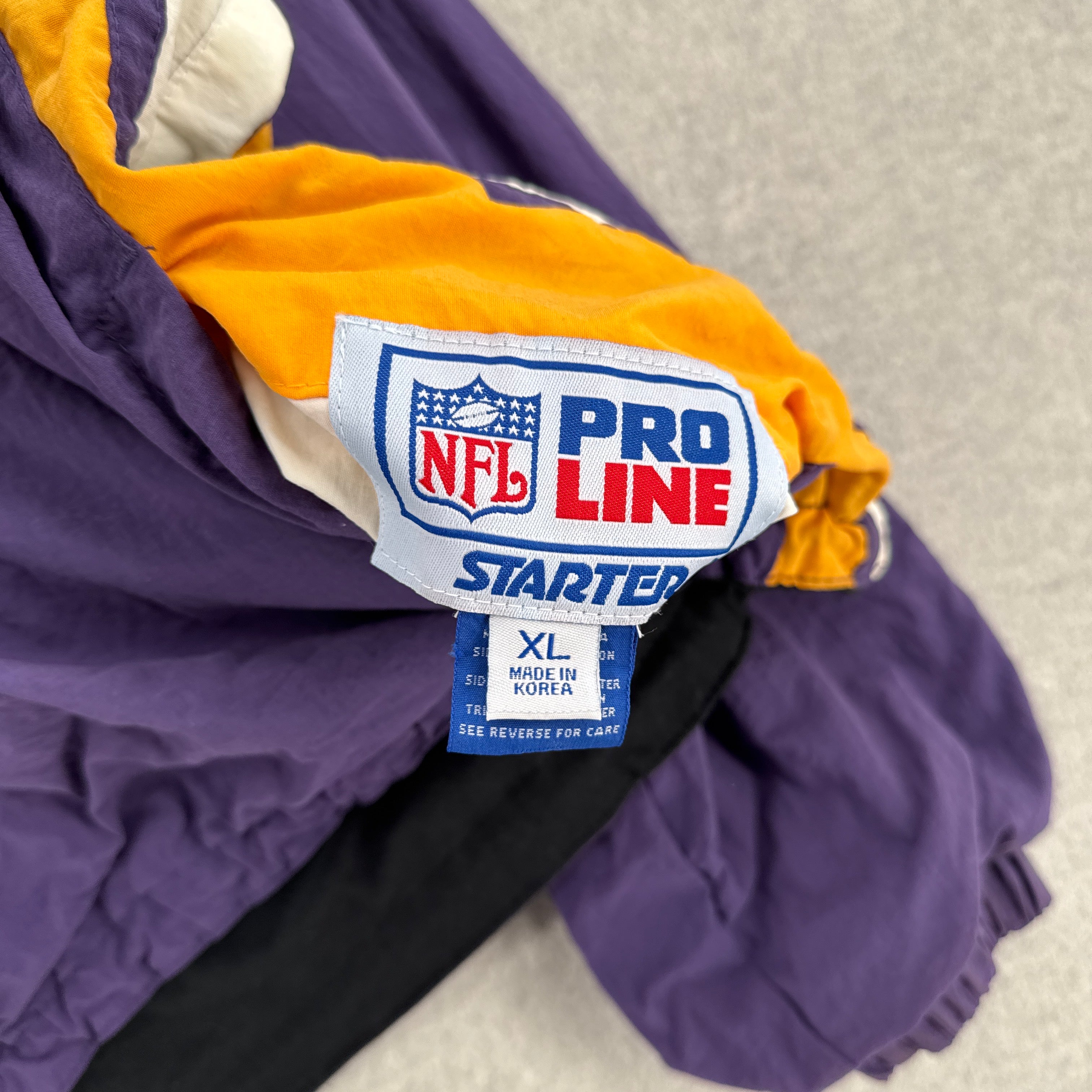 Vintage Minnesota Vikings NFL Football Starter Windbreaker Jacket