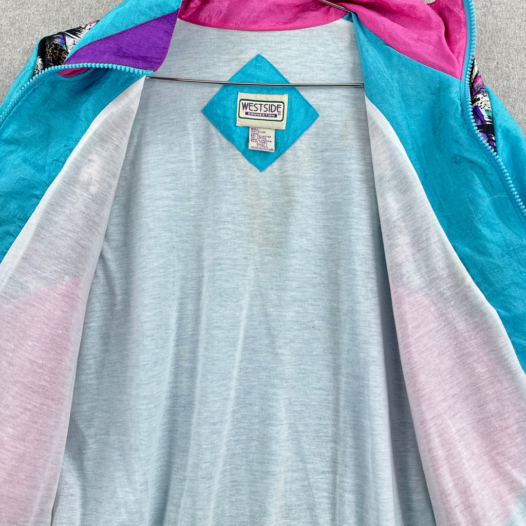 inside white lining of the jacket