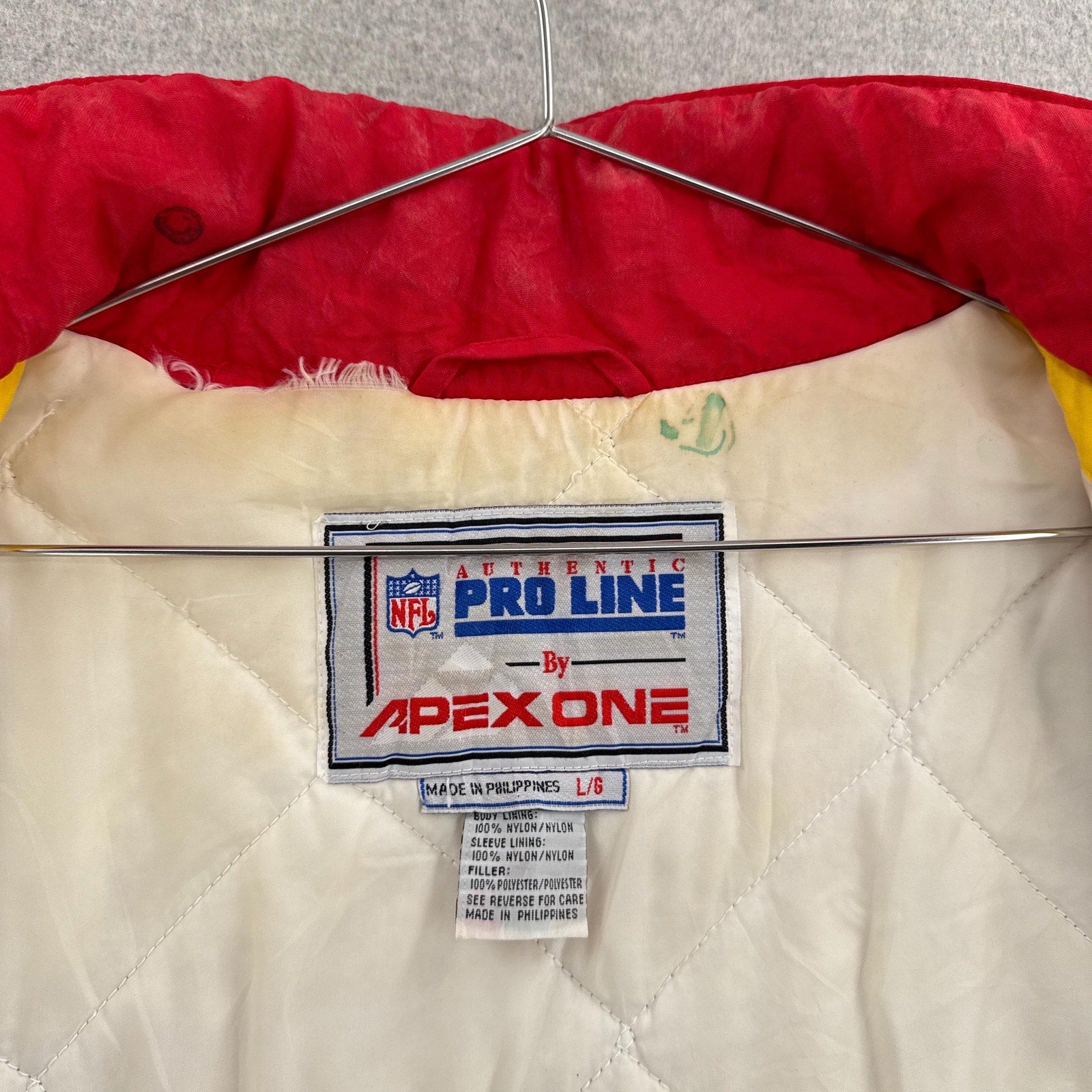 Vintage 90s Kansas City Chiefs NFL Football Puffer Jacket - L